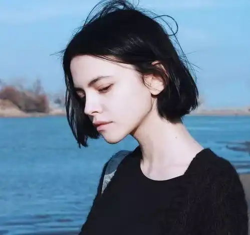 最显脸小的发型,你一定喜欢