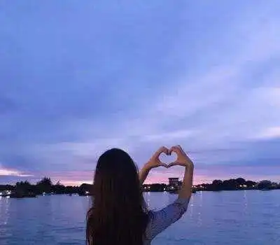 12句00后不敢发的空间句子,每一句都丧到心里,瞬间泪崩