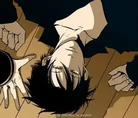 动漫男生的图片现代,要黑发,纤细身材