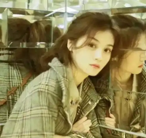 24岁影后无人知晓,却因一张照片被20万人骂上热搜