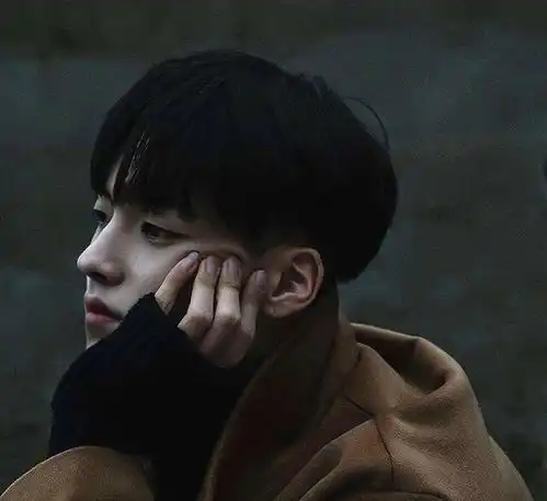 男生黑色系列头像少年