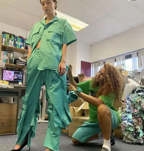 rg女孩宋妍霏我穿的真的不是睡衣