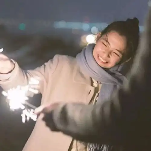 前任突然联系你了,怎么办