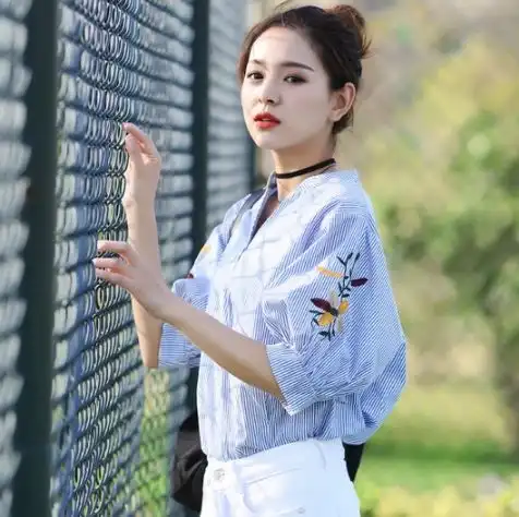 从简约到复杂点缀了青春少女