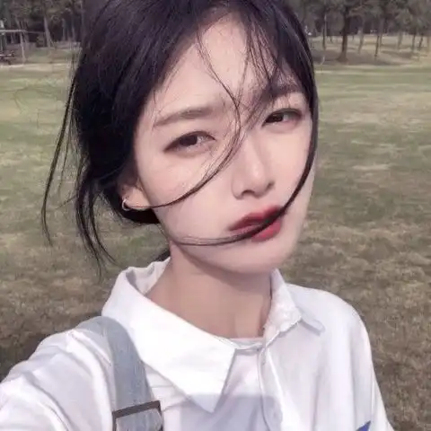女生头像不露脸超短发
