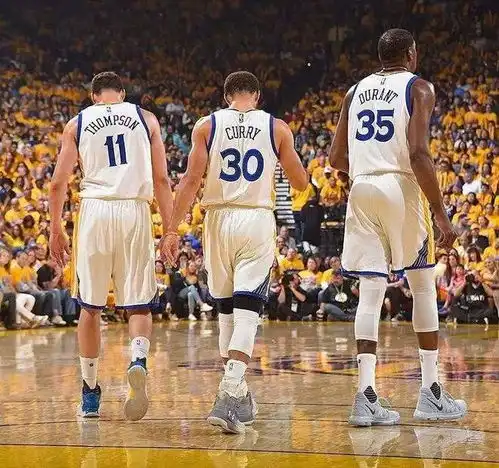 威萌先生扣篮王组合金库兄弟库里复出,勇士球迷迎新难题