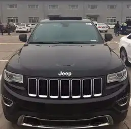 美系肌肉越野车,颜值硬汉不输揽胜途乐,实拍jeep大切诺基