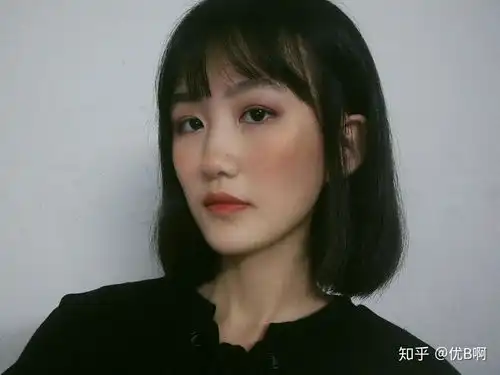 什么长相的女生会显得凶