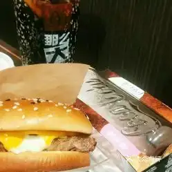 麦当劳湖光北街店的双层吉士汉堡包好不好吃用户评价口味怎么样北京美食双层吉士汉堡包实拍图片大众点评