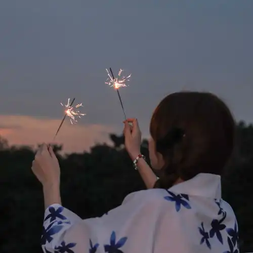 治愈系头像女生真人双子