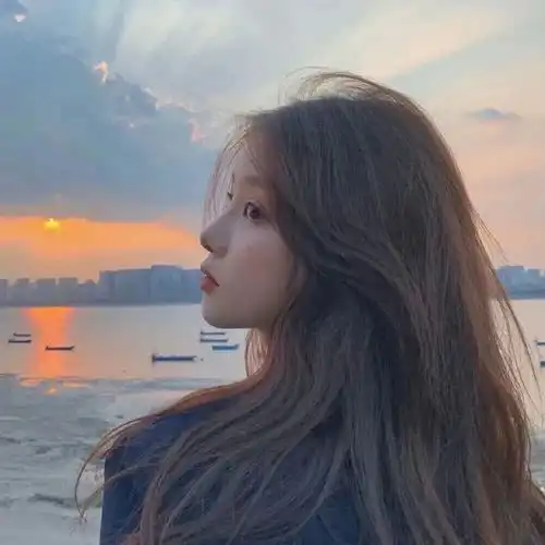 头像丨生蚝永远想不到,它的保护壳竟然变成了装它的碗