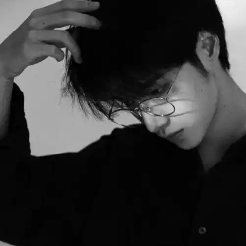 想要躲雨却一直站在暴雨里