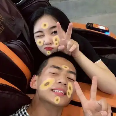 情侣头像甜蜜真人统治你的心爱上你的人