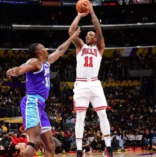 盘点nba现役得分前10名的球员的三分球得分库里无解双德可怜