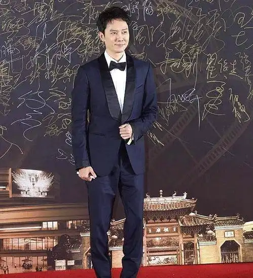 同样是婚后出镜,罗晋冯绍峰状态差距,幸不幸福看完便知