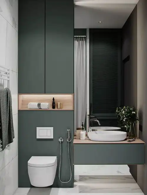 五一就呆在这样的厕所里面吧