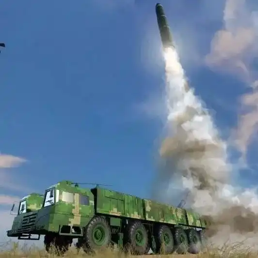 中国东风41导弹亮相,搭载10枚核弹头,可打击地球任何地方图集