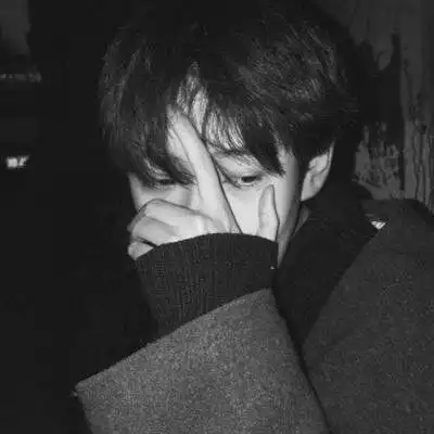 黑色系高冷男头像女生