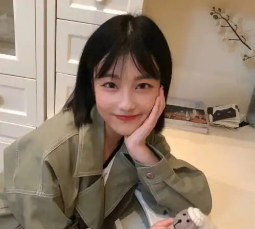 文艺短发女生韩系头像短