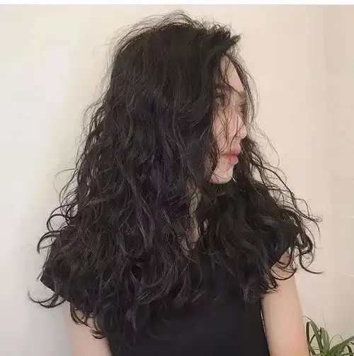 新晋瘦脸卷发,适合所有脸型