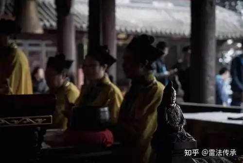 为什么打坐练功时会出现腿麻根本原因就是这两点,掌握这两个诀窍,腿麻就会悄悄离你而去