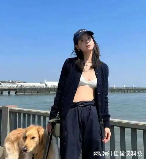 黑色系氛围感头像女生欧