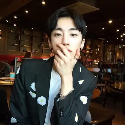 男森头像高来自颜艺少女鹿qvq的图片分享