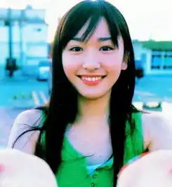 女生之间每一次拍照都是一场战争,但她们的笑容却让人如沐春风,燃烧了男生们的心啊