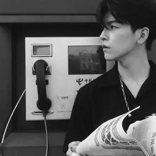 今日头像丨人生本来该是一场狂欢