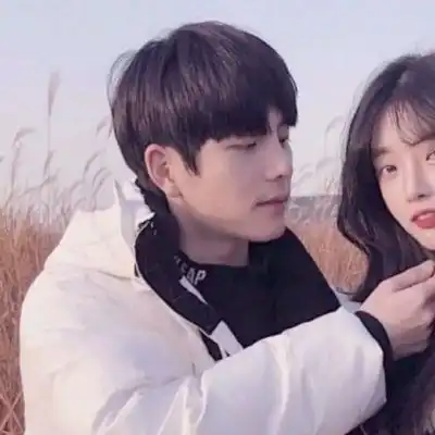 情头一半是春夏,一半是秋冬