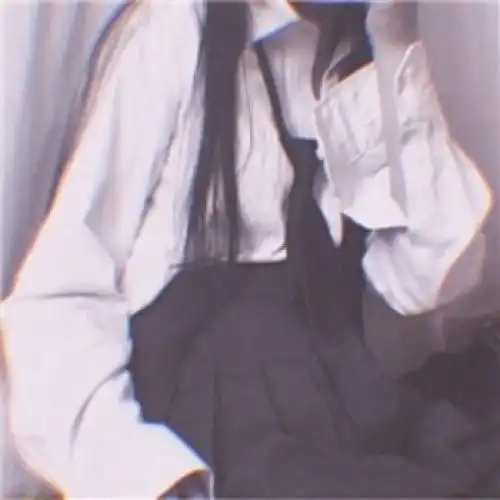 女生头像很多事犹如天气,慢慢热或渐渐冷,等到惊悟,又过了一季