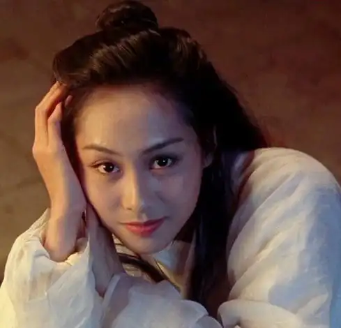 当一个妹纸爱上一个男人,眼神会是这样的