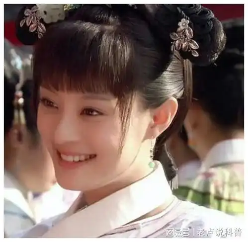 别看孙俪现在颜值不咋地,年轻时水灵得刘亦菲和杨幂都得靠边站