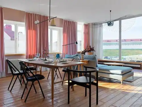 遇见色彩假期去看海,纯净海蓝色陪你踏上自由治愈之旅