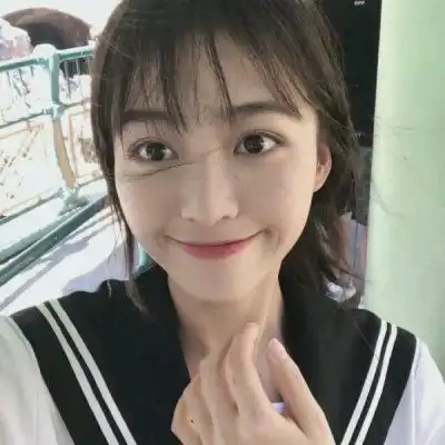 微信头像女笑脸图片真实女生笑脸人头像