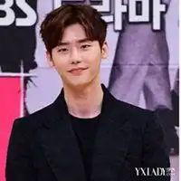 韩国头像男生中分发型微信头像图片大全