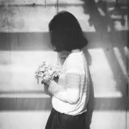 待产孕妇被逼跳楼女生嫁错人有多可怕