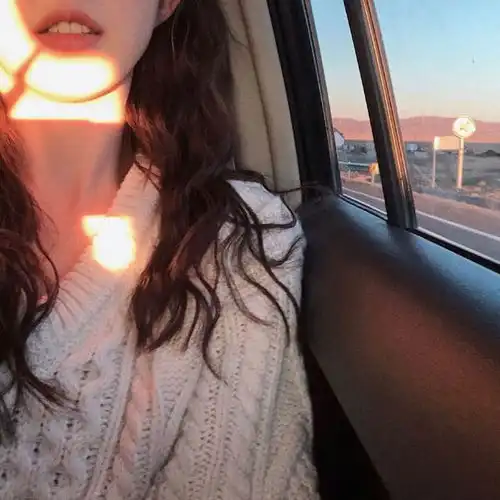 热门招桃花温柔女生头像系列三十