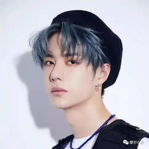 时髦从头开始2018秋冬发色趋势,仙女连发丝都写着精致