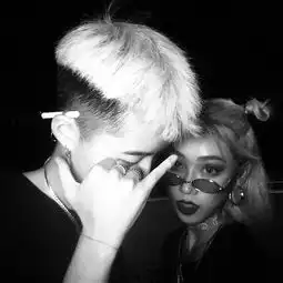 动漫冷酷系头像男动漫情