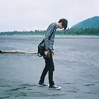 男生头像伤感海边蓝色系