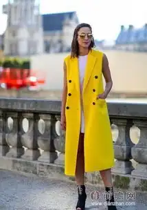 秋季长马甲时髦单品潮人必备显瘦显高够帅气