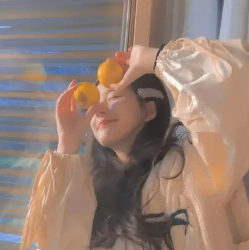 女生头像纯白系头像可爱