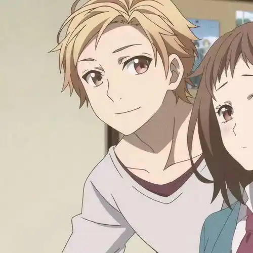 动漫情侣头像爱来爱去才发现其实不爱的时候最开心