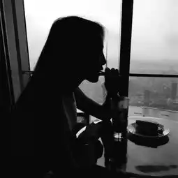 黑白色系酷女头悲喜自渡他人qq女生头像我要个性网