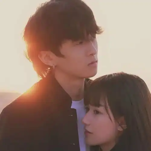 情侣头像温柔纯欲风