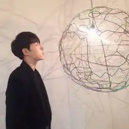 暖色系头像男头伤感