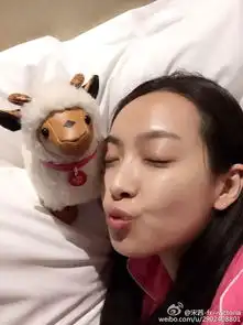 盘点女星素颜床照舒淇疲惫显苍老高圆圆肌肤雪嫩