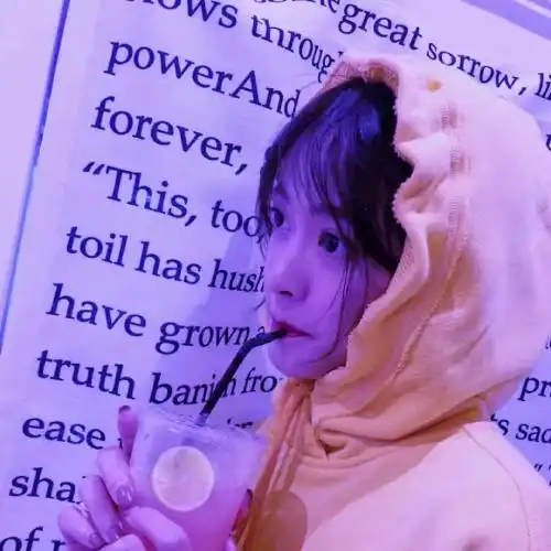 紫色超甜的女生头像,美女女生看过来