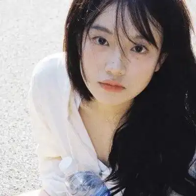 氛围感头像女模糊社会